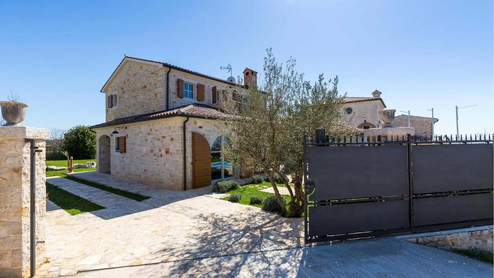 Cozy Home In Barat With House A Panoramic View Croácia